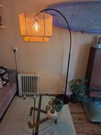 Elegante Booglamp met Rotan Kap, Huis en Inrichting, Lampen | Vloerlampen, Ophalen, Zo goed als nieuw, Metaal, Modern