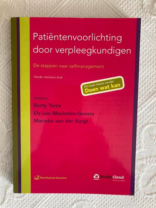 Boek Patiëntenvoorlichring door verpleegkundigen, Boeken, Gezondheid, Dieet en Voeding, Zo goed als nieuw, Gezondheid en Conditie