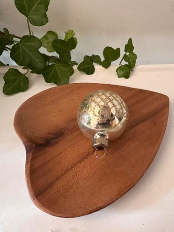 Vintage kerstbal jaren 60 beschikbaar voor biedingen