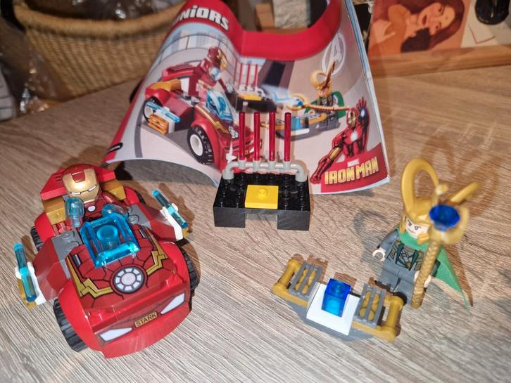 LEGO Juniors 10721 Iron Man vs. Loki, Kinderen en Baby's, Speelgoed | Duplo en Lego, Zo goed als nieuw, Lego, Complete set, Ophalen of Verzenden