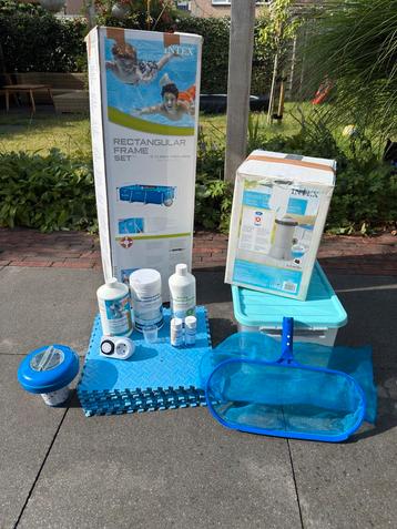 Complete zwembad set (Intex) beschikbaar voor biedingen