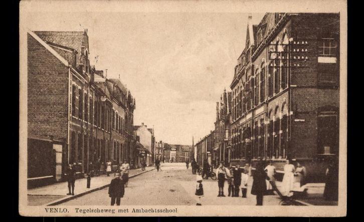 Venlo (L.), Tegelscheweg met Ambachtsschool en volk, 1926, Verzamelen, Ansichtkaarten | Nederland, Gelopen, Noord-Brabant, 1920 tot 1940