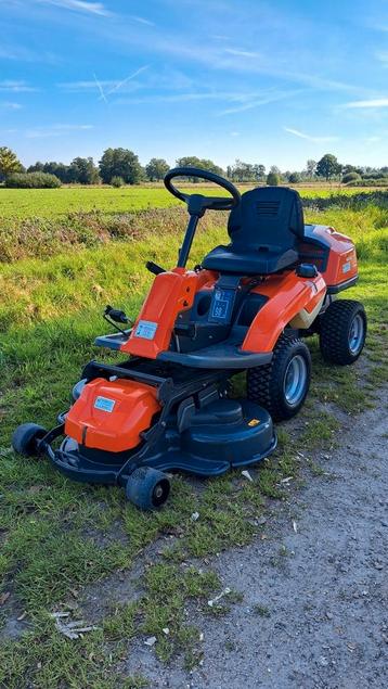  ✅️️Husqvana frontmaaier. 2 cilinder B&S motor 16 pk ✅️️ beschikbaar voor biedingen