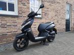 PEUGEOT KISBEE BLACK EDITION BROM BJ 2019 KM 10.000 INJECTIE, Fietsen en Brommers, Scooters | Peugeot, Ophalen, Gebruikt, Overige modellen