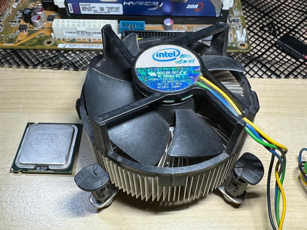 Intel Core 2 Duo E6750 2,66Ghz S775 Boxed processor, Computers en Software, Processors, Gebruikt, 2-core, 2 tot 3 Ghz, Ophalen of Verzenden