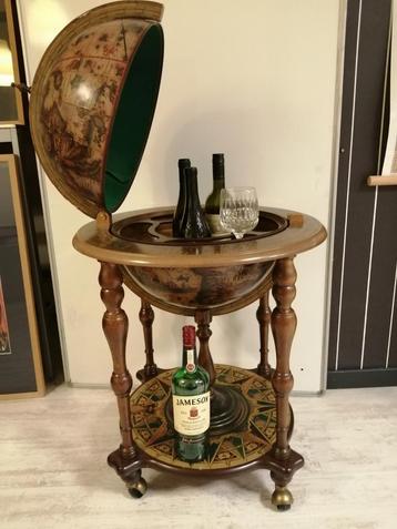 XXL OUDE ITALIAANSE GLOBEBAR BAR GLOBE WIJN BAR 95X60 CM beschikbaar voor biedingen