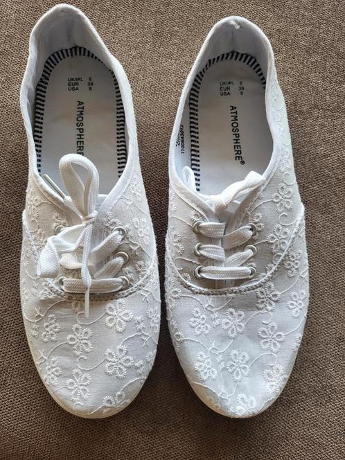 witte gympen mt 39 primark, Kleding | Dames, Schoenen, Gedragen, Sneakers of Gympen, Wit, Ophalen of Verzenden
