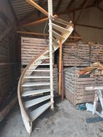 Mooie Ronde Spiltrap, Doe-het-zelf en Verbouw, Ladders en Trappen, Ophalen of Verzenden, Gebruikt, Trap, 2 tot 4 meter