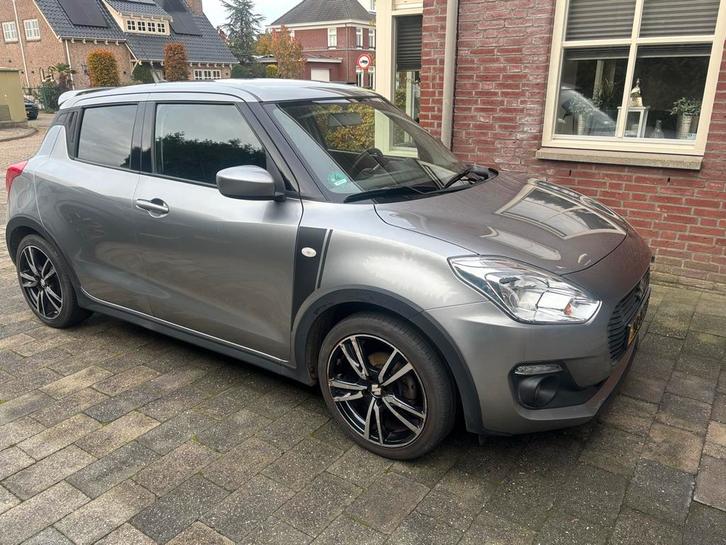 Suzuki Swift sportline uniek  2019 half leder interieur, Auto's, Suzuki, Particulier, Swift, Achteruitrijcamera, Airbags, Airconditioning