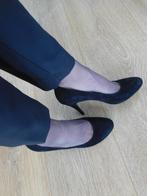 als NIEUW!! Supermooie zwarte suede pumps mt 41, Pumps, Zwart, Ophalen of Verzenden, Zo goed als nieuw
