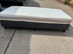 Boxspring met matras - Zo goed als nieuw, Ophalen, 90 cm, Eenpersoons, Zo goed als nieuw