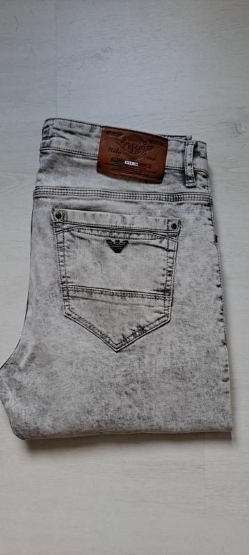 Armani Jeans - Grijze spijkerbroek Maat W38 L34 beschikbaar voor biedingen