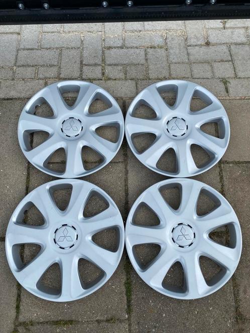 Set Originele Mitsubishi ASX Grandis wieldoppen 16” inch, Auto diversen, Wieldoppen, Gebruikt, Ophalen of Verzenden