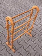 Oud houten droogrek / handdoekenrek, Ophalen