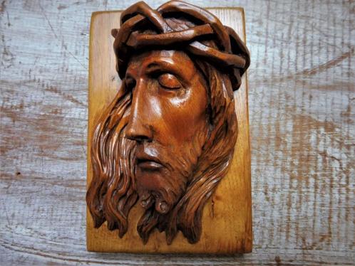 Houtgesneden wandbeeld beeld Jezus met doornenkrans, Antiek en Kunst, Antiek | Religie, Ophalen of Verzenden