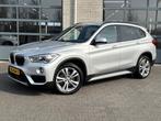 BMW X1 sDrive18i Executive | CAMERA | STOELVERWARMING |, Elektrische buitenspiegels, Euro 6, Origineel Nederlands, Bedrijf