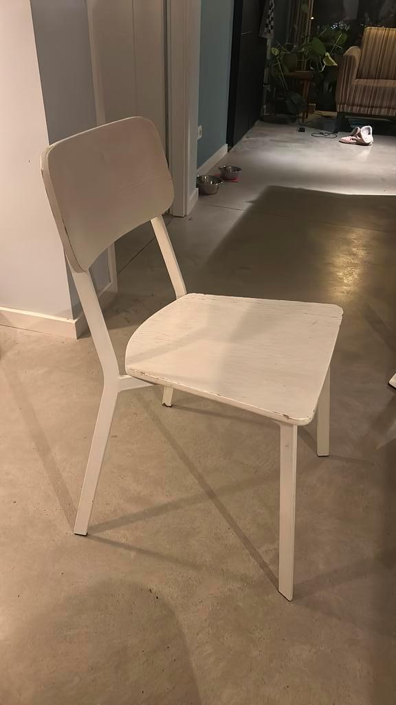 Drie witte stoelen van VT wonen, Huis en Inrichting, Stoelen, Gebruikt, Drie, Wit, Ophalen