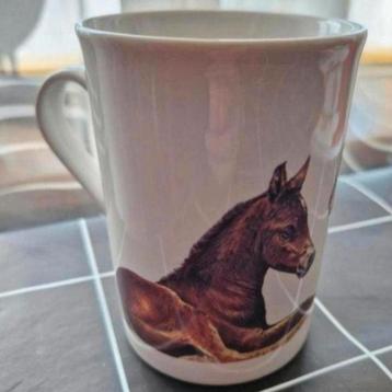 Beker met Paarden Afbeelding beschikbaar voor biedingen