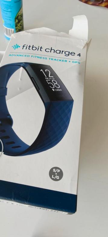 Fitbit Charge 4 + HR Activity Trackers beschikbaar voor biedingen