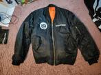 Painbringer bomber jacket, Kleding | Heren, Jassen | Winter, Ophalen of Verzenden, Zo goed als nieuw, Maat 52/54 (L), Zwart