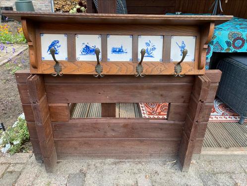 Antieke vintage kapstok met delftsblauwe tegeltjes, 8 haken, Huis en Inrichting, Woonaccessoires | Kapstokken, Zo goed als nieuw