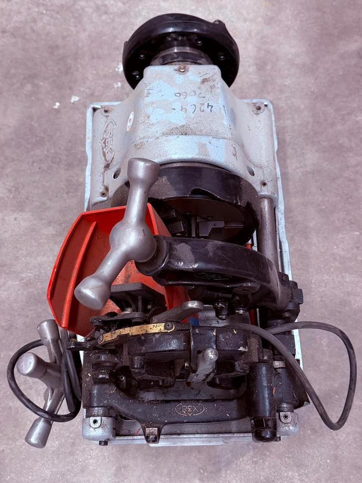 Rex draadsnijmachine en rilmachine ( sprinkler ), Doe-het-zelf en Verbouw, Gereedschap | Overige machines, Gebruikt, Ophalen