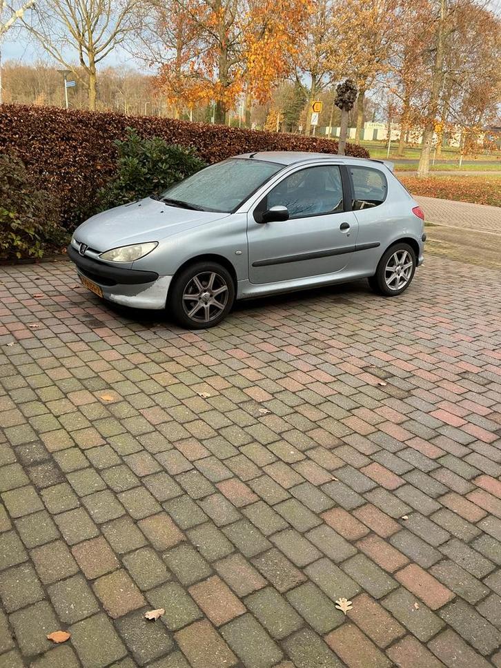 Peugeot 206 1.4 X-line 3D 2004 Grijs 96000 km, Auto's, Peugeot, Particulier, Benzine, C, Hatchback, Handgeschakeld, Geïmporteerd