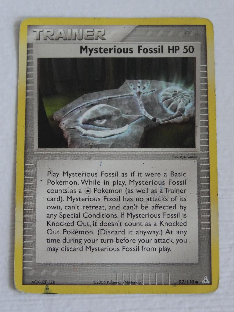Pokémonkaart Trainer Mysterious Fossil HP50 92/110 >Snelle V, Ophalen of Verzenden, Gebruikt, Losse kaart