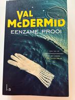Val McDermid - Eenzame prooi, Val McDermid, Ophalen of Verzenden, Zo goed als nieuw, Nederland