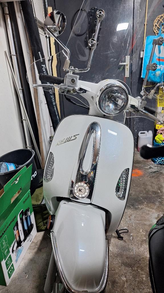 Kymco new Sento snorscooter, Fietsen en Brommers, Snorfietsen en Snorscooters, Gebruikt, Kymco, Benzine, Ophalen