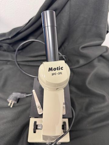 microscoop beschikbaar voor biedingen