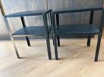 Ikea 2 nachtkastjes Knarrevik (bijzet) tafeltjes, Huis en Inrichting, Ophalen of Verzenden, Zo goed als nieuw, Hout, Minder dan 45 cm