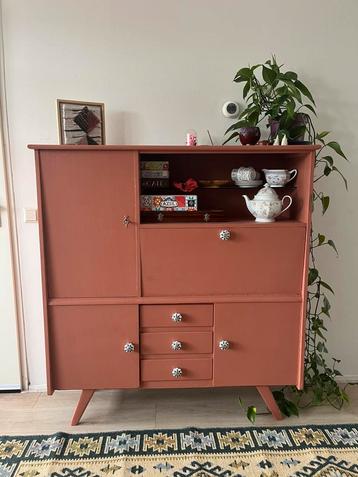 Grote vintage kast