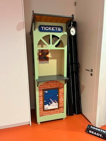 Leuke ticketkast beschikbaar voor biedingen