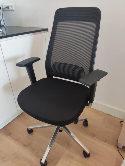 RMOffice Mila Plus Ergonomic Office Chair, Huis en Inrichting, Bureaustoelen, Zo goed als nieuw, Ophalen