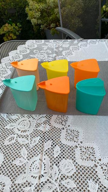 Tupperware strooier beschikbaar voor biedingen