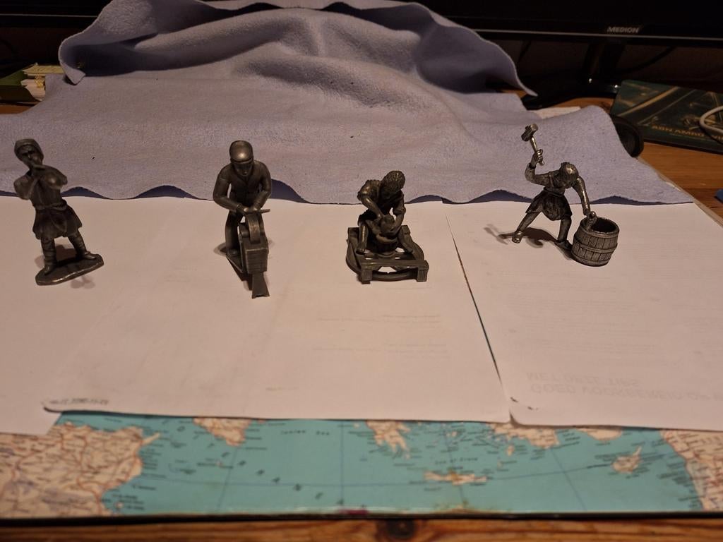 Oude Ambachten Tinnen Figuren - Scharenslijper, Glasblazer,, Ophalen of Verzenden