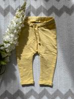 ZGAN, geel unisex joggingbroekje van de Prenatal, maatje 62, Kinderen en Baby's, Babykleding | Maat 62, Broekje, Jongetje of Meisje