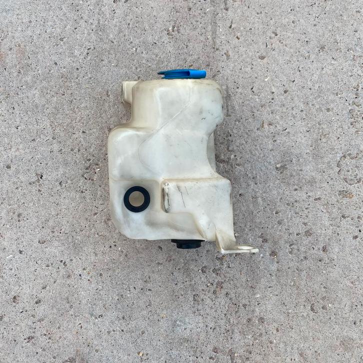 Volkswagen Golf 4 Ruitensproeier vloeistof Tank, Auto-onderdelen, Ruiten en Toebehoren, Audi, Seat, Volkswagen, Skoda, Gebruikt