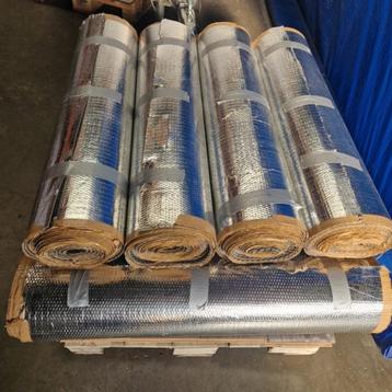 Circa 105 m2 Royale rubber ondervloer voor laminaat/ parket beschikbaar voor biedingen
