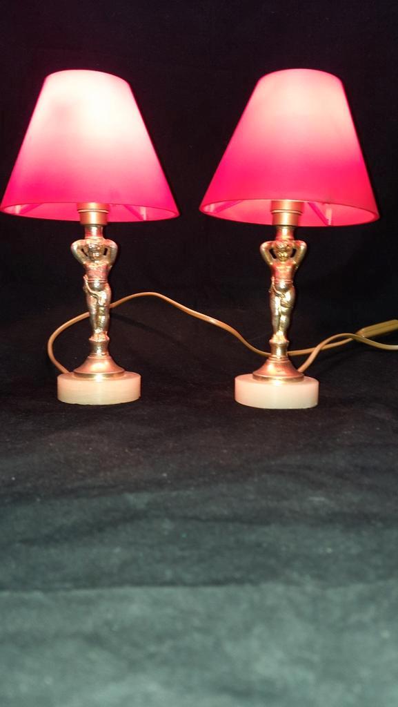 Twee Cherubin lampjes jaren 70,lees de beschrijving., Huis en Inrichting, Lampen | Tafellampen, Zo goed als nieuw, Minder dan 50 cm