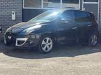 Renault Scénic 2.0 Privilege AUTOMAAT Clima Trekhaak, Auto's, Stof, Zwart, Bedrijf, Geïmporteerd