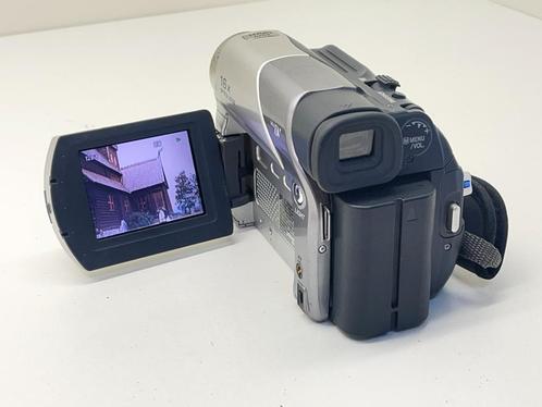 JVC GR-D23E Mini DV camera met DV uit om direct Digitalisere, Audio, Tv en Foto, Videocamera's Digitaal, Gebruikt, Camera, Mini dv