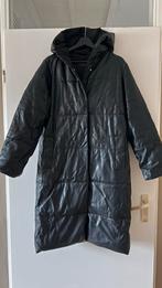 Zwarte warme jas van imitatieleer – Mohito – maat 34, Ophalen of Verzenden, Zo goed als nieuw, Maat 34 (XS) of kleiner, Zwart