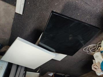 Bijzondere salontafel met draaiende bladen beschikbaar voor biedingen
