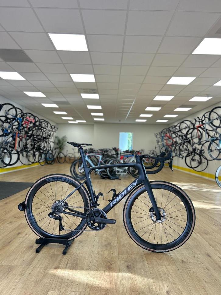 Ridley Noah Di2 Disc Carbon Racefiets, Sport en Fitness, Wielrennen, Zo goed als nieuw, Overige typen, Ophalen of Verzenden