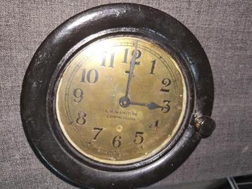 Vintage/ Antiek (wand)klok te koop beschikbaar voor biedingen