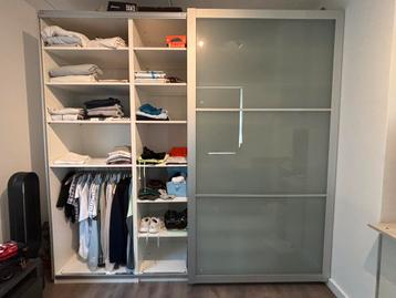 IKEA PAX kledingkast 250x60x236 cm – melkglas schuifdeuren