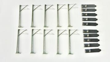 Marklin bovenleidingmasten voor C rails beschikbaar voor biedingen