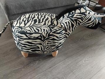Kinder poef/ krukje zebra beschikbaar voor biedingen